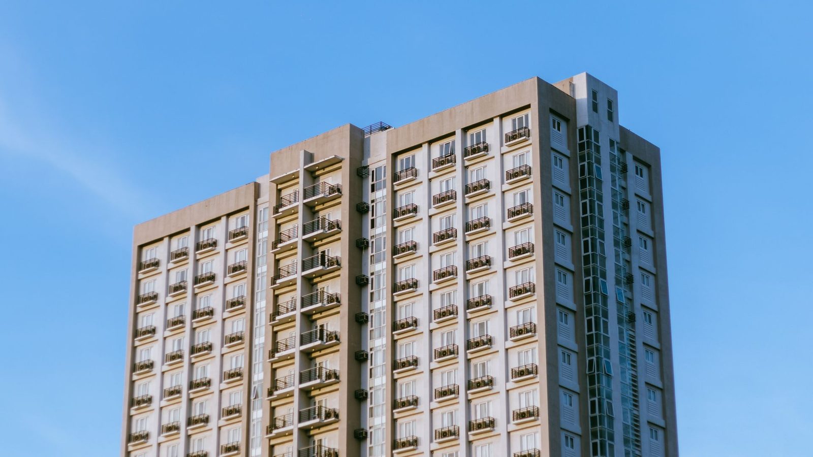 Apartment vs Condo in the Philippines: What Is the Difference?