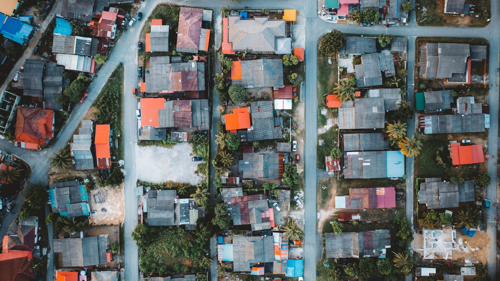 Buying a House in Paranaque (2026): BF Homes, Sucat & What It Costs