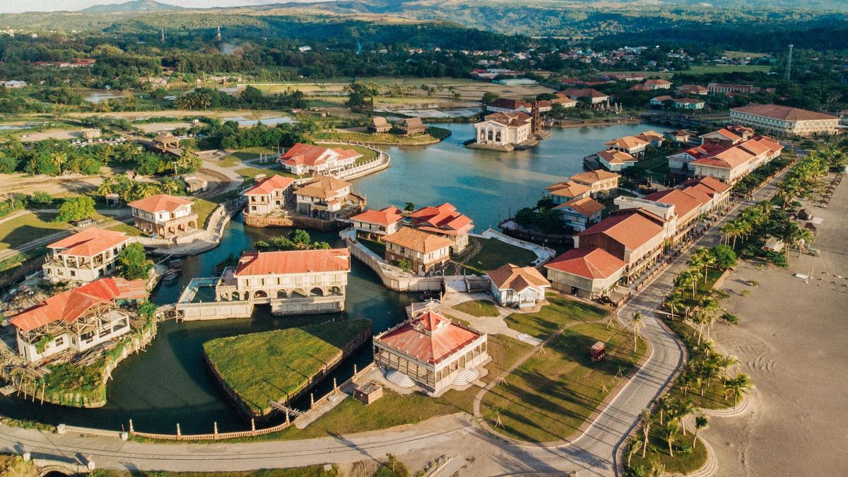 Buildings and developments in Balanga