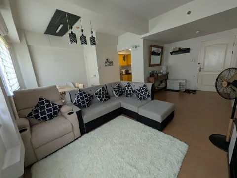 Spacious 73sqm 2BR Condo in Forbeswood Heights, BGC