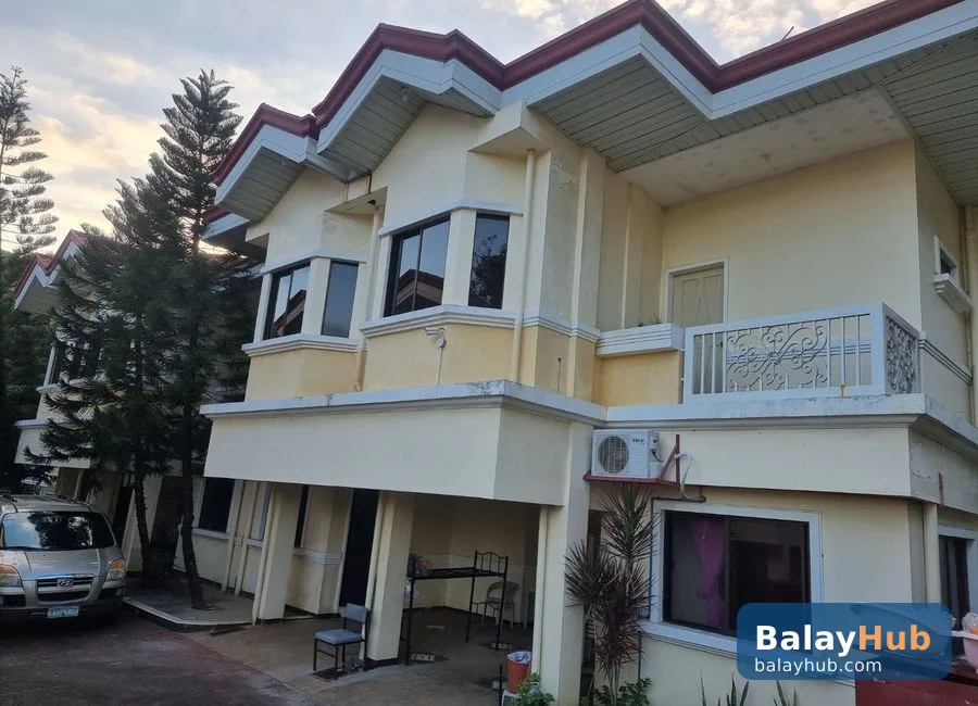 6-Door Apartment with Swimming Pool for Sale in Gordon Heights, Olongapo
