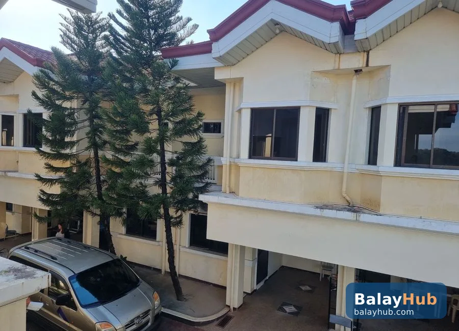 6-Door Apartment with Swimming Pool for Sale in Gordon Heights, Olongapo