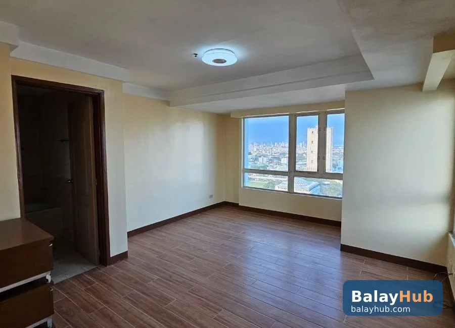 Spacious 102 sqm 2BR Condo with Manila Bay View at Sunview Palace