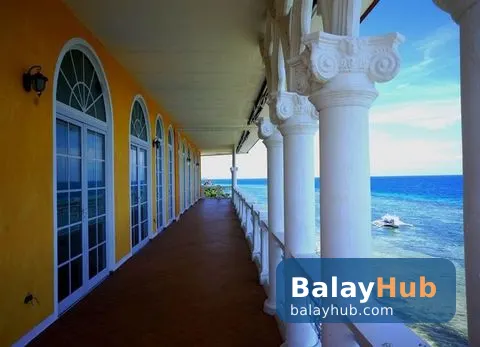 Stunning 2BR Beachfront Penthouse with Ocean Views in Alcoy, Cebu
