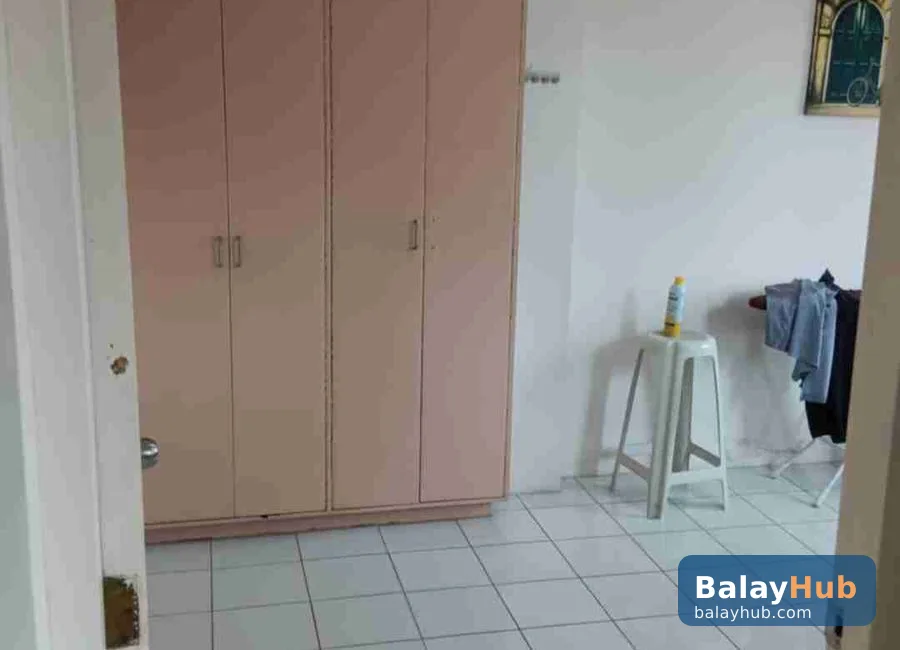 4BR Corner Lot Apartment with Store in Mandurriao, Iloilo City