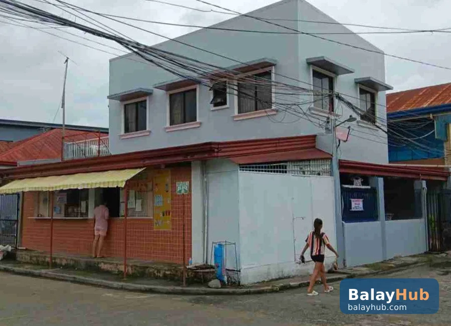 4BR Corner Lot Apartment with Store in Mandurriao, Iloilo City