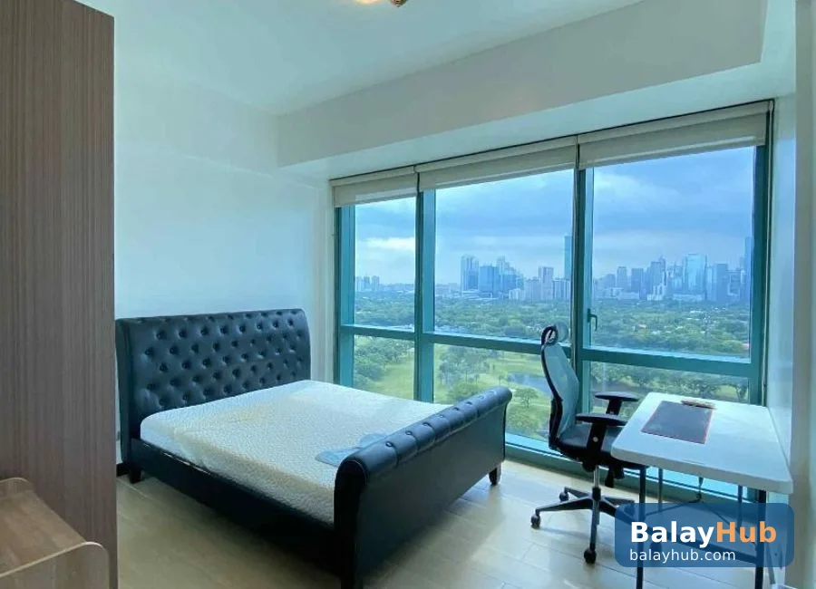 2BR Condo with Golf Course Views at 8 Forbes Town Road, BGC