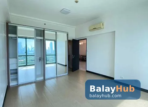 2BR Condo with Golf Course Views at 8 Forbes Town Road, BGC