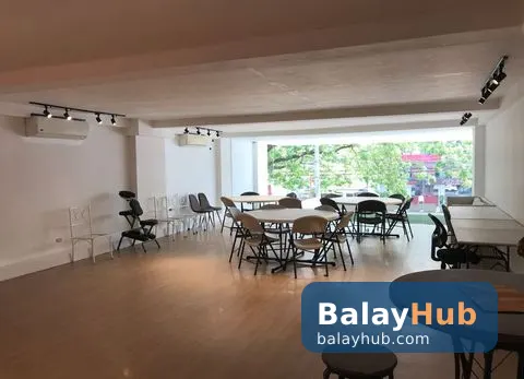 Three-Storey Commercial Building with Roofdeck in BF Homes Paranaque