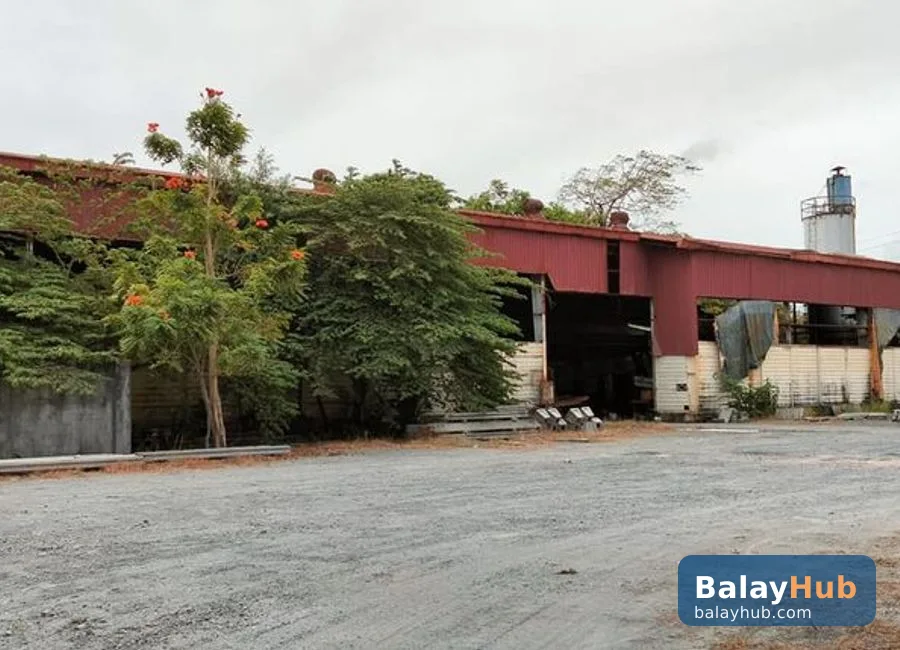 Approx 3-Hectare Industrial Land with Multiple Warehouses in San Pedro