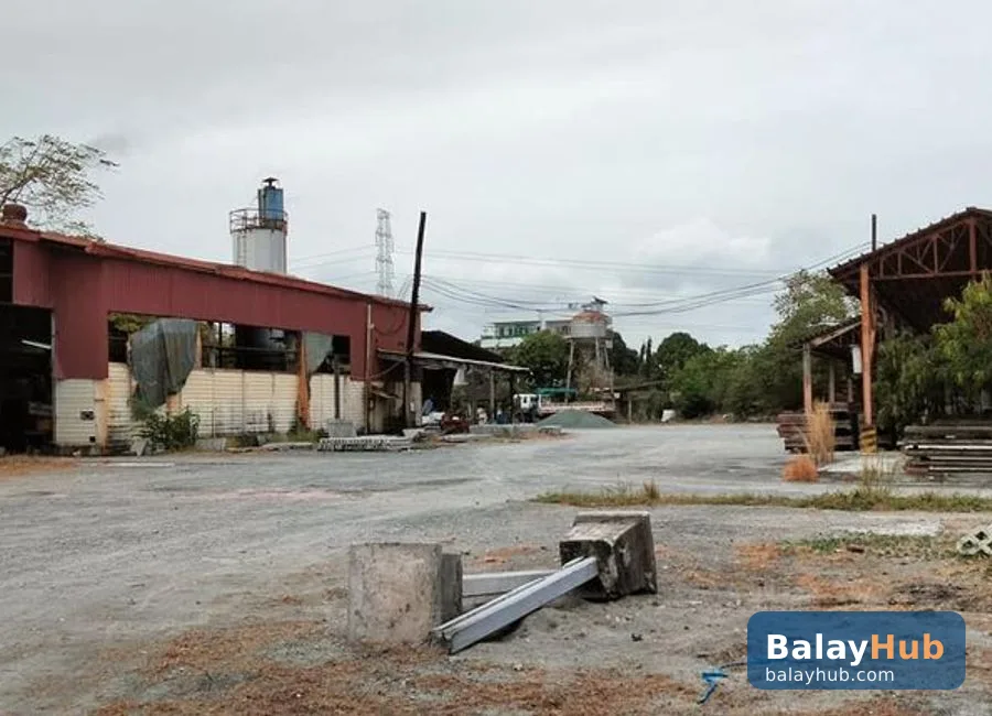 Approx 3-Hectare Industrial Land with Multiple Warehouses in San Pedro