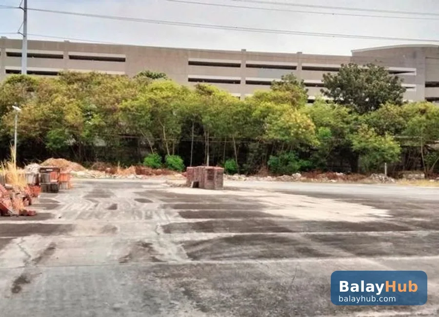 Approx 3-Hectare Industrial Land with Multiple Warehouses in San Pedro