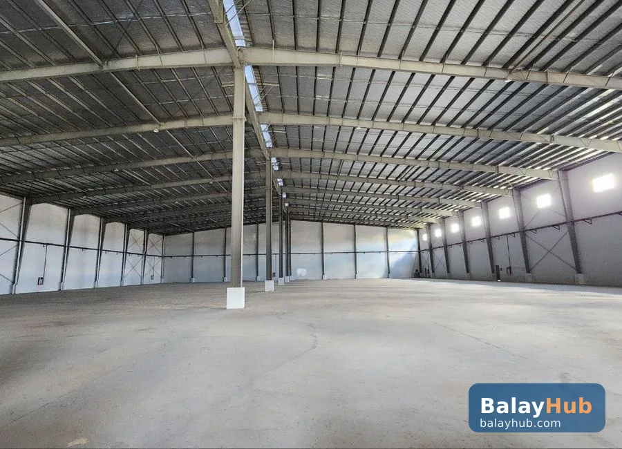 Tenanted Warehouse with 40-Foot Container Access in Brgy. Kalawaan