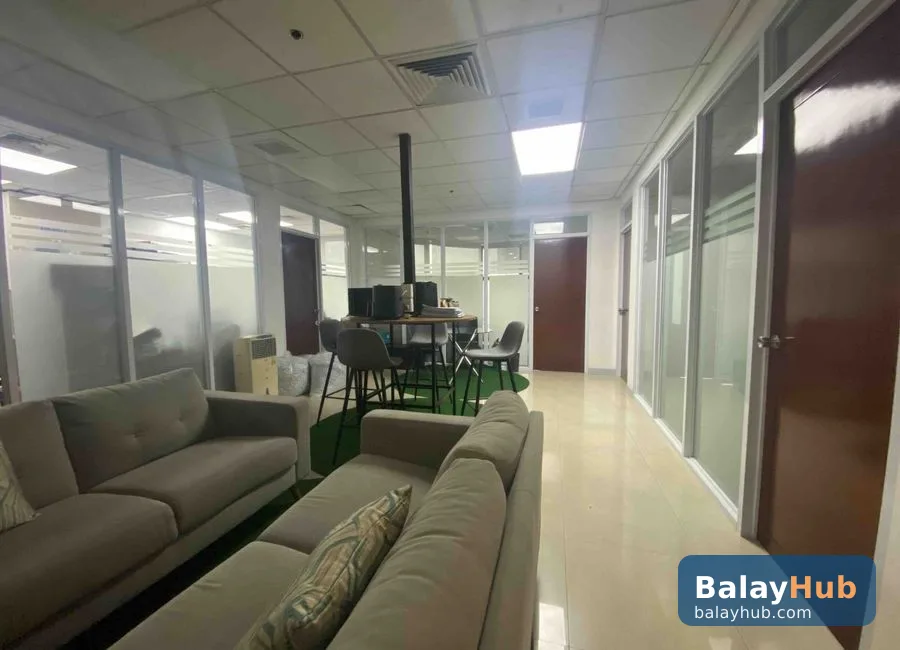 Fitted Office with Tandem Parking in Makati Corporate Centre