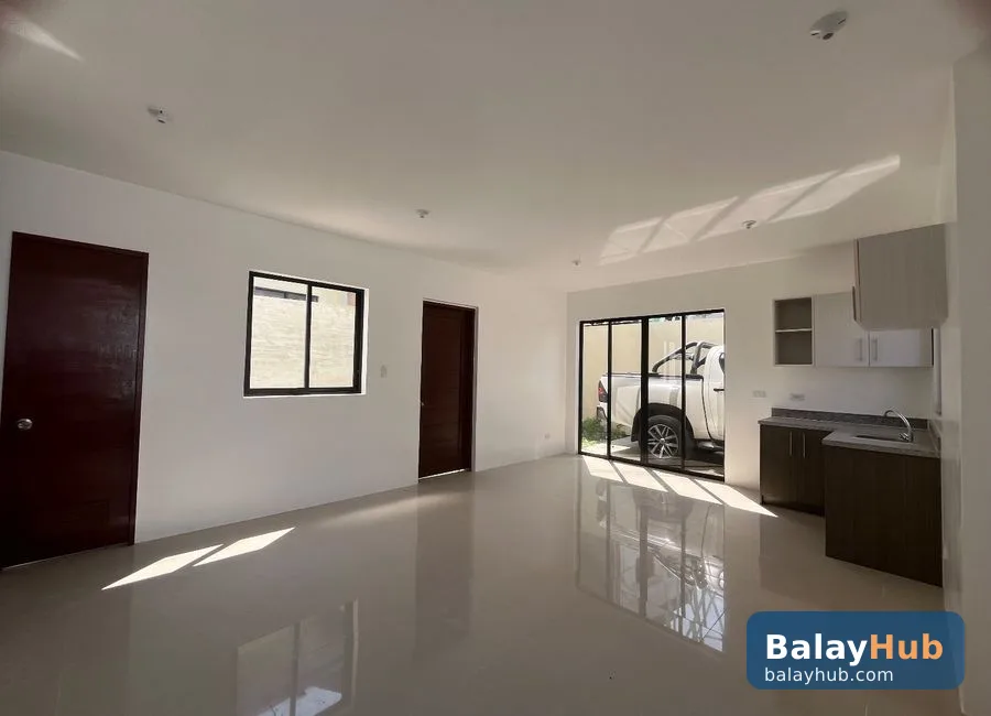 4-Bedroom House and Lot at Santa Monica Estate Tisa - Unflooded Location