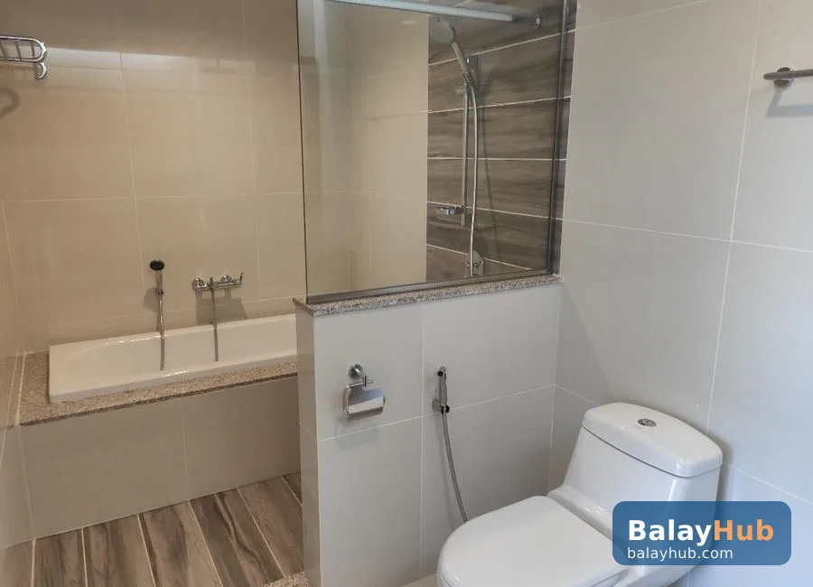 216 sqm 3-Bedroom La Colline Suites Apartment with Pool Near Greenhills