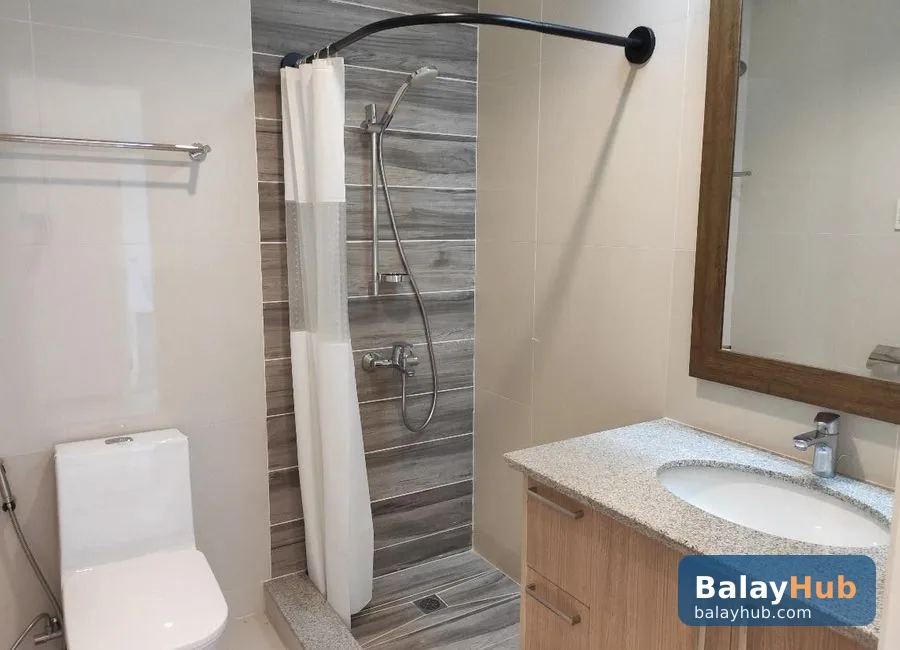 216 sqm 3-Bedroom La Colline Suites Apartment with Pool Near Greenhills