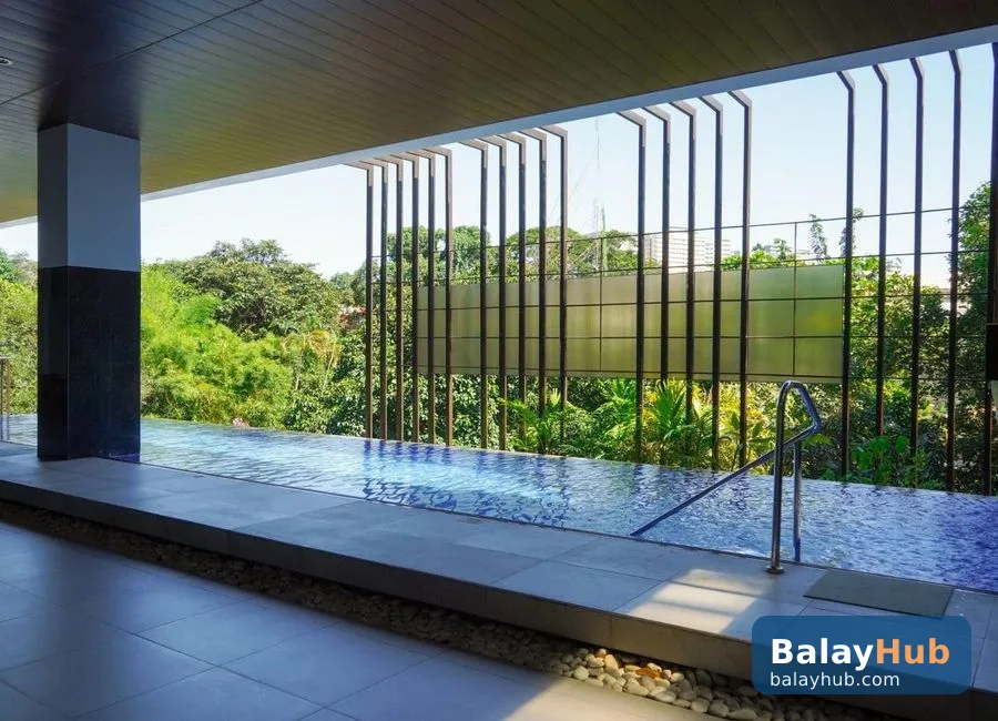 216 sqm 3-Bedroom La Colline Suites Apartment with Pool Near Greenhills
