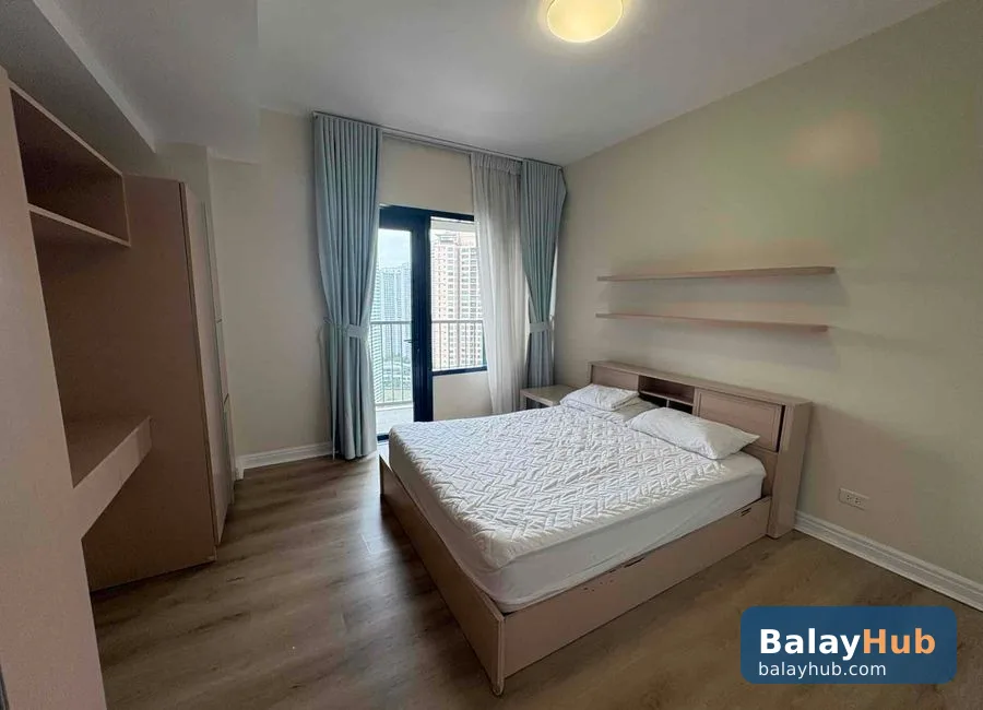 120 sqm 3-Bedroom One Rockwell Flat Unit Facing Powerplant Mall