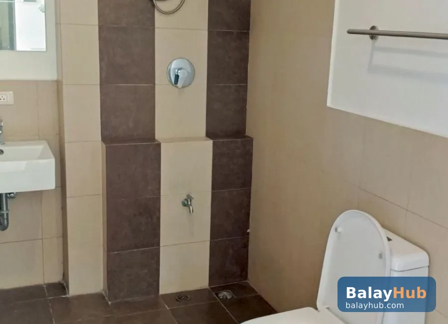 Spacious 2-Bedroom Prosperity Heights Unit 9E Along Tandang Sora Avenue