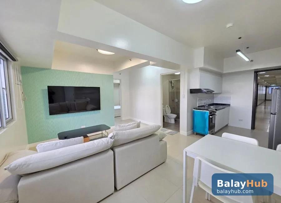 Newly Renovated 2-Bedroom Avida Turf BGC Tower 2 Unit Near Uptown Mall