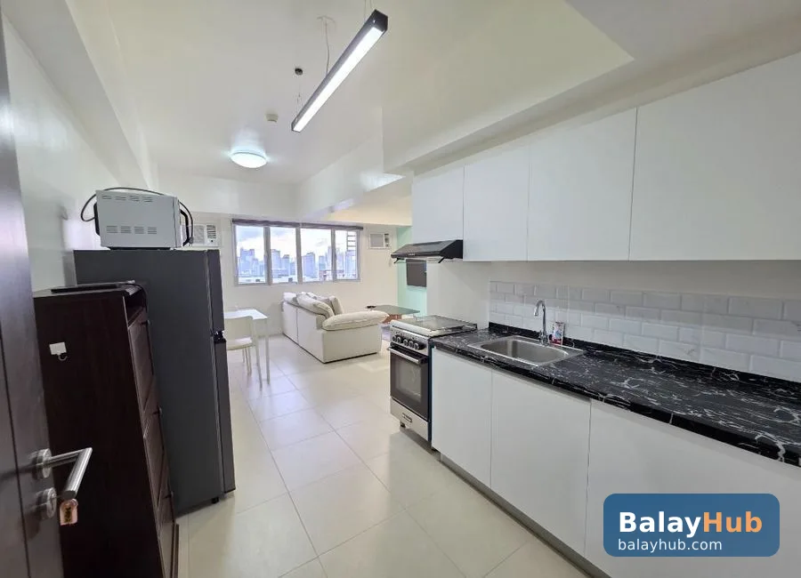 Newly Renovated 2-Bedroom Avida Turf BGC Tower 2 Unit Near Uptown Mall