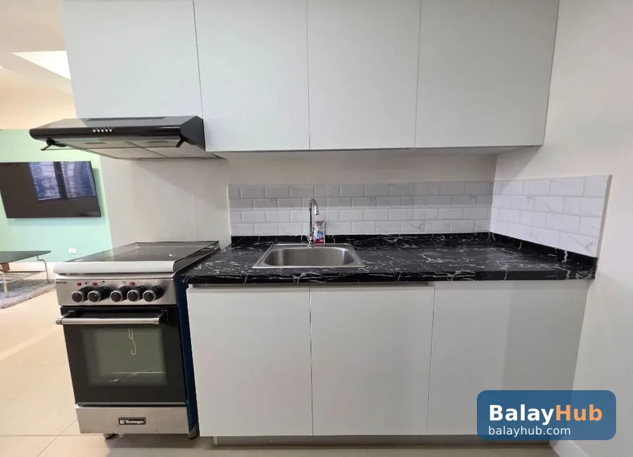 Newly Renovated 2-Bedroom Avida Turf BGC Tower 2 Unit Near Uptown Mall