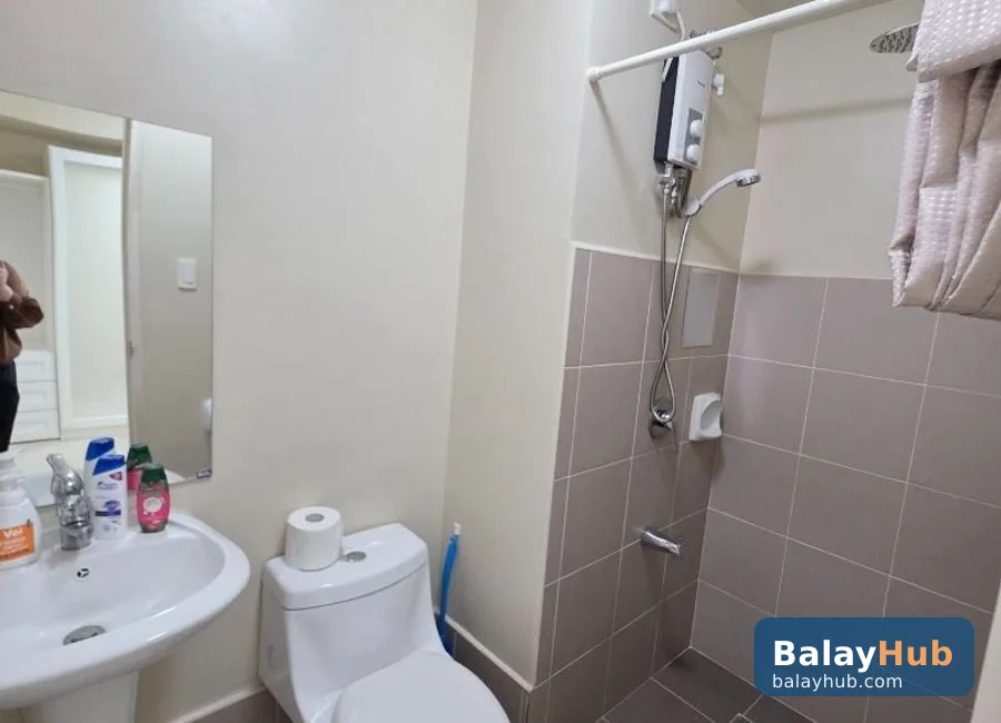 Newly Renovated 2-Bedroom Avida Turf BGC Tower 2 Unit Near Uptown Mall
