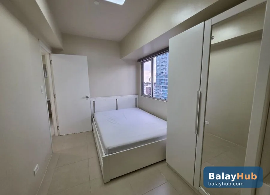 Newly Renovated 2-Bedroom Avida Turf BGC Tower 2 Unit Near Uptown Mall