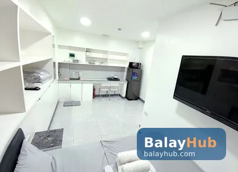 High-Tech Doctor A 1-Bedroom Condo with Solar System in Angeles City