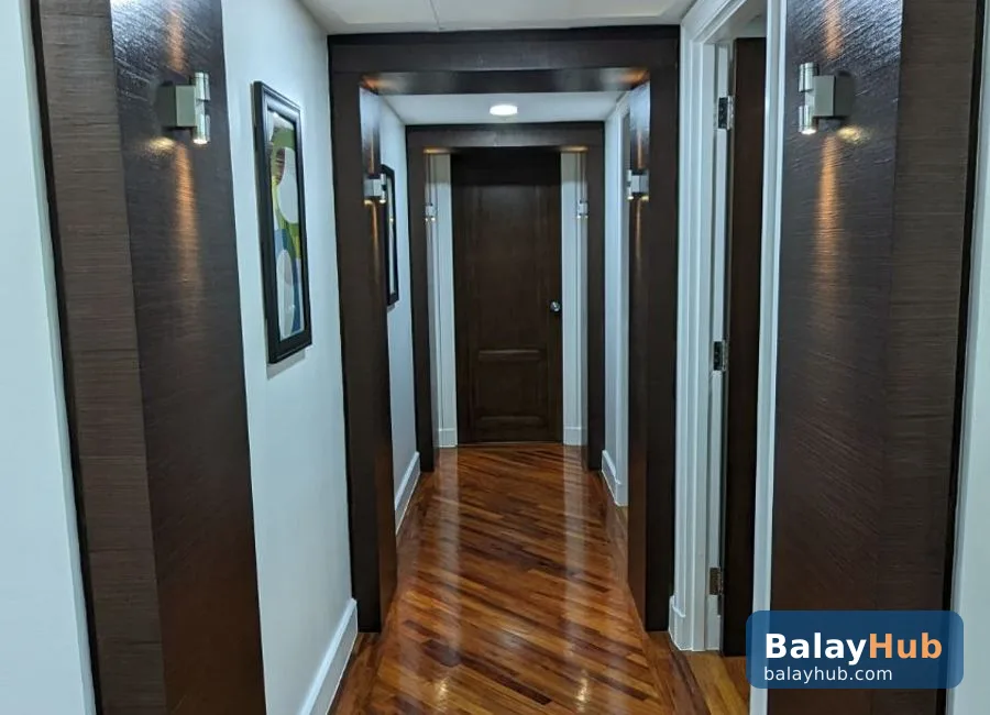 Newly Refurbished 157 sqm 2-Bedroom Amorsolo East Rockwell Unit