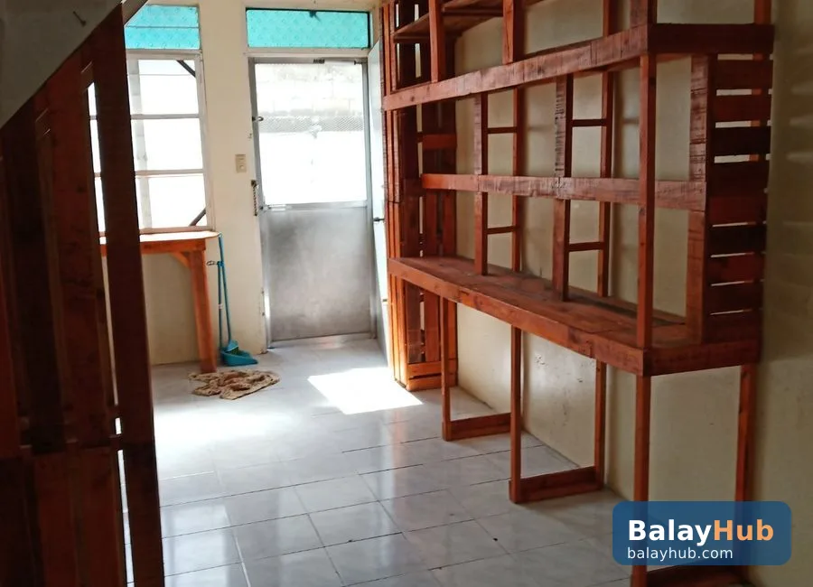 Two-Storey 2-Bedroom Apartment for Lease in Palanan, Makati