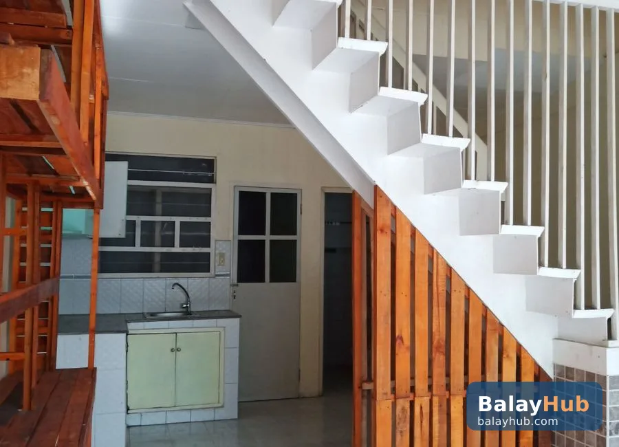 Two-Storey 2-Bedroom Apartment for Lease in Palanan, Makati