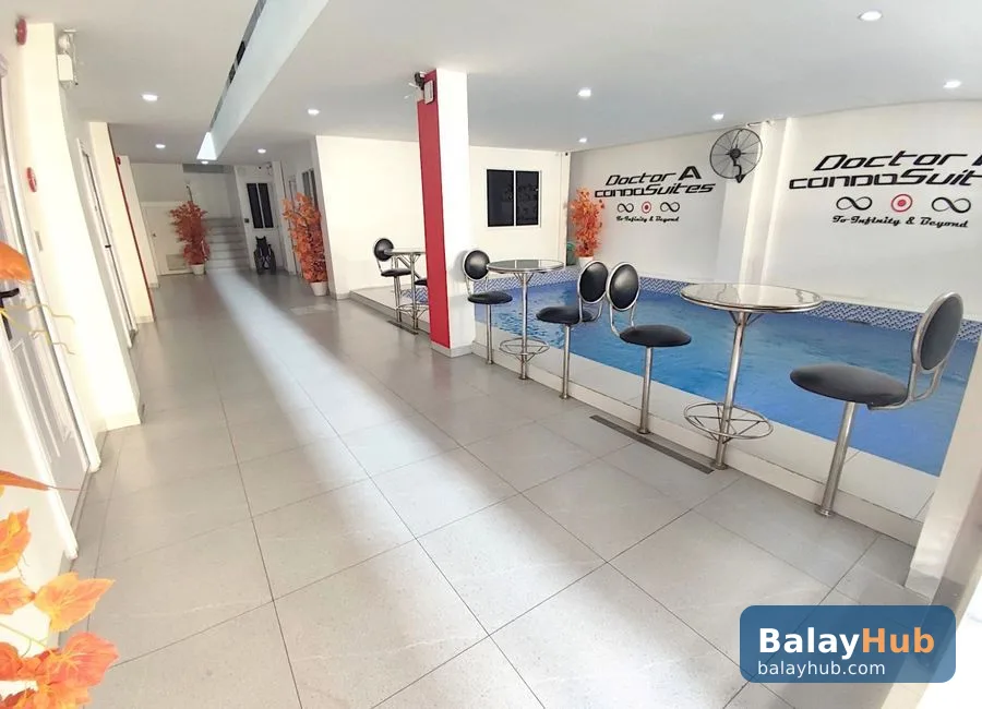High-Tech 1BR Condo Apartment with Pool near SM, Angeles City