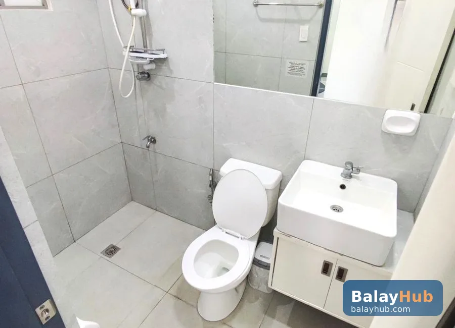 High-Tech 1BR Condo Apartment with Pool near SM, Angeles City
