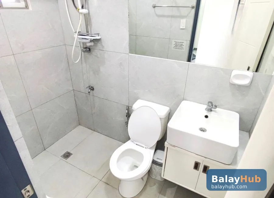 Stylish High-Tech 1BR Condo with Pool near SM, Angeles City