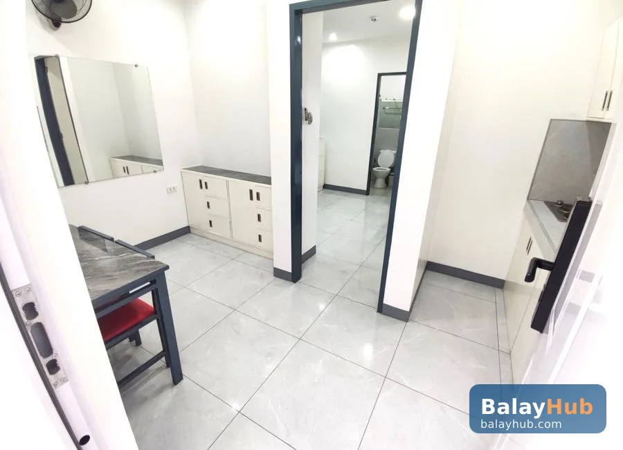 Stylish High-Tech 1BR Condo with Pool near SM, Angeles City