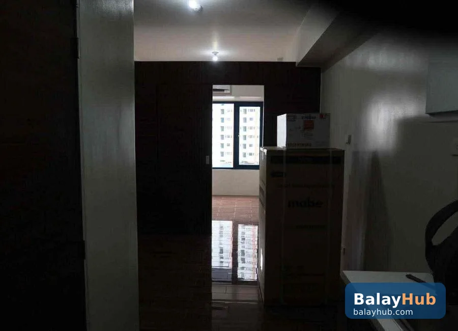 Semi-Furnished 1BR Unit for Rent at Air Residences, Makati