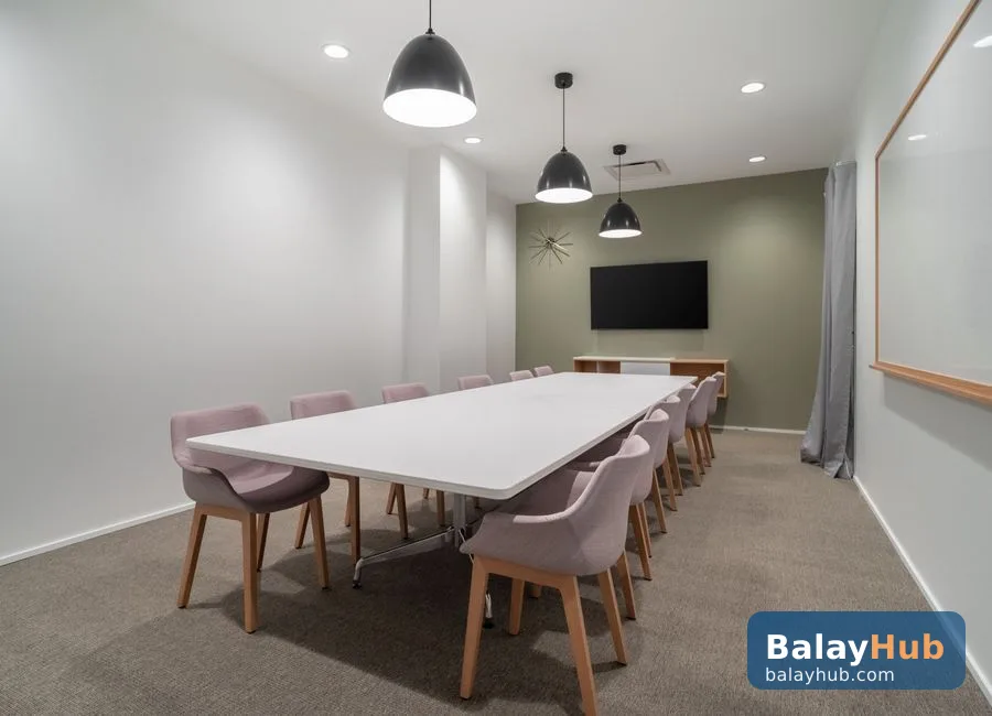 Designer 45 sqm Office for 10 at Spaces Stiles Enterprise Plaza