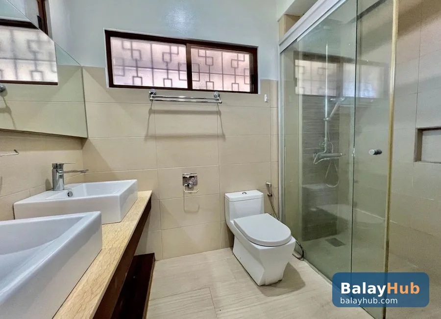 Cozy Modern 3-Bedroom Home in Gated Talamban Village Neighborhood