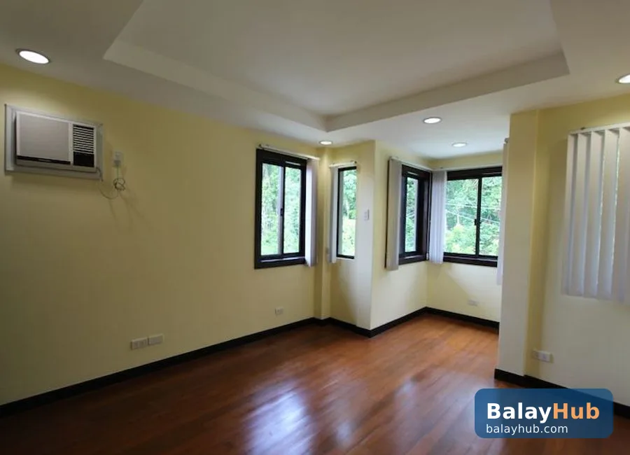 Multi-Level 4-Bedroom Home with Private Pool in Maria Luisa Estate Park