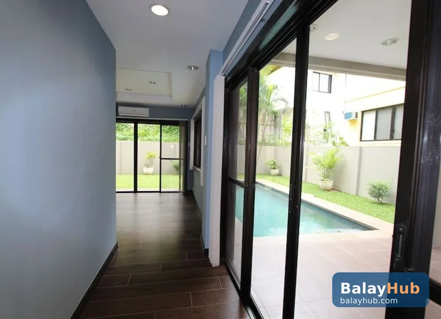 Multi-Level 4-Bedroom Home with Private Pool in Maria Luisa Estate Park