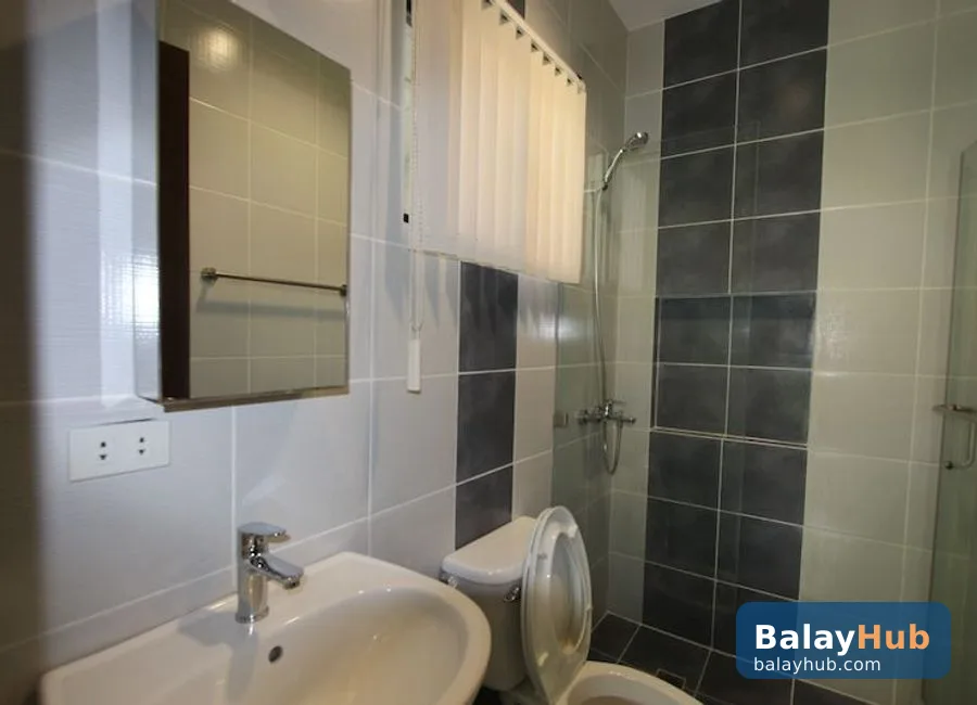Multi-Level 4-Bedroom Home with Private Pool in Maria Luisa Estate Park