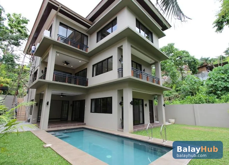Multi-Level 4-Bedroom Home with Private Pool in Maria Luisa Estate Park