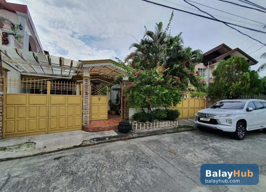 Fully Furnished 4-Bedroom Bungalow with Garden in BF Resort Village