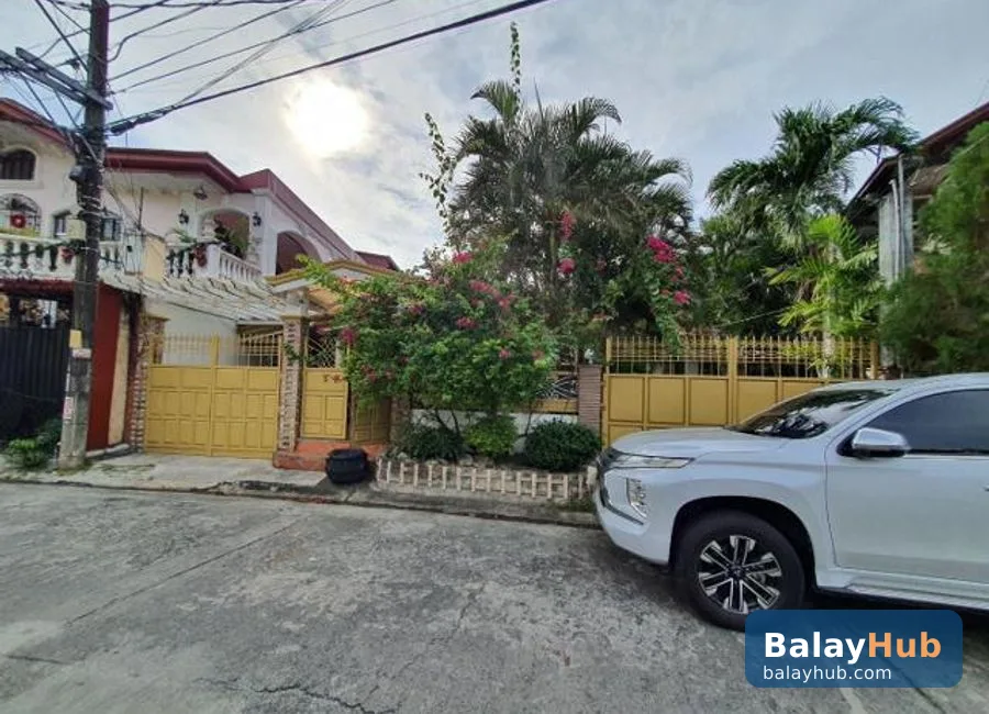 Fully Furnished 4-Bedroom Bungalow with Garden in BF Resort Village
