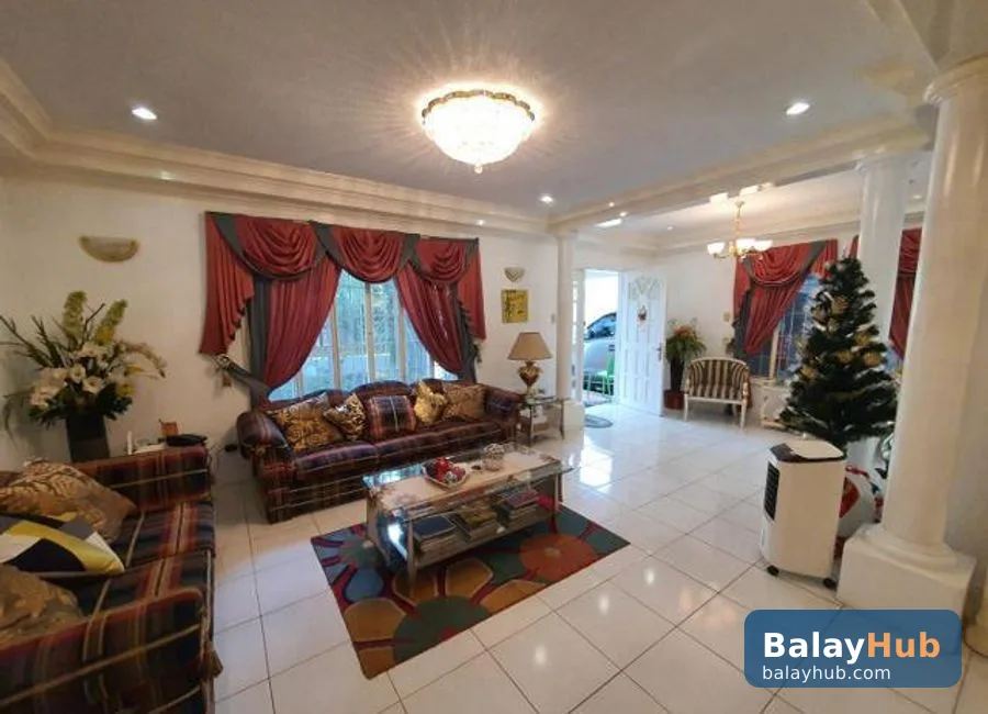 Fully Furnished 4-Bedroom Bungalow with Garden in BF Resort Village
