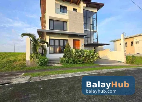 5-Bedroom Modern House for Lease at Venare, Nuvali, Calamba