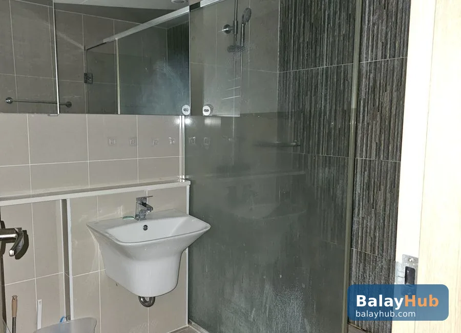 Modern 40sqm Studio Unit at DHeights Monterrace Lake Clark Pampanga