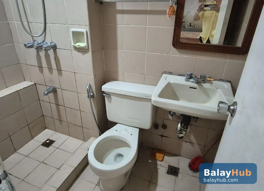 Furnished Studio Condo near Rockwell and Jupiter in Makati Poblacion